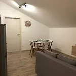 Ideal 1 Apartament *